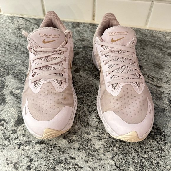 NIKE Woman Zoom WinFlo 8 Maeve running activewear athleisure casual sneaker 7.5 - Picture 3 of 12